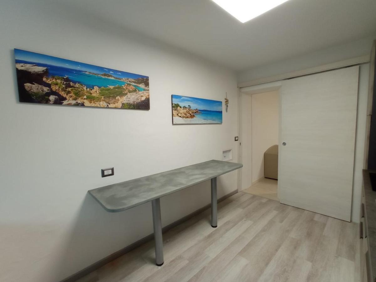 Villaggio Est Affittacamere San Teodoro  Exterior photo