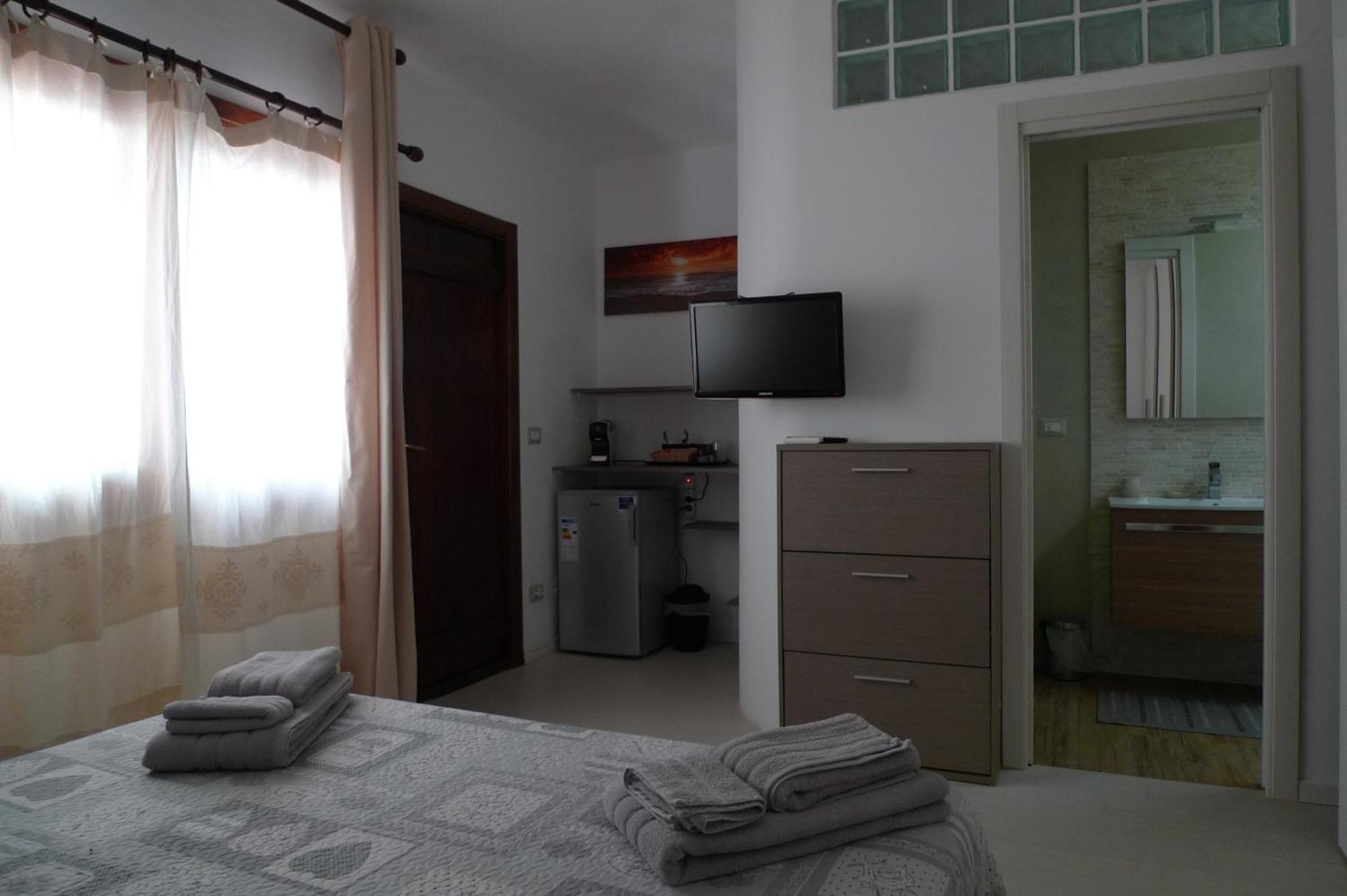 Villaggio Est Affittacamere San Teodoro  Room photo